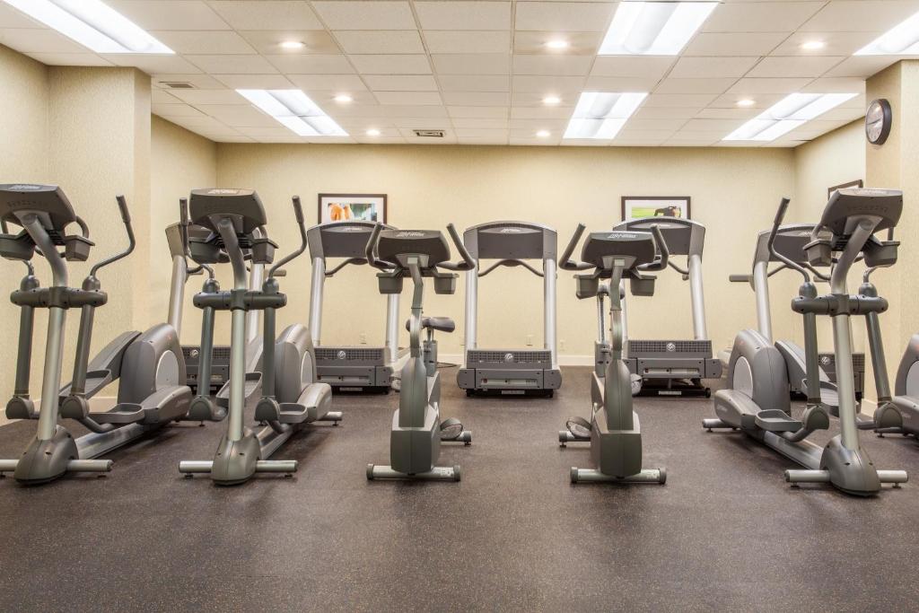 Holiday Inn Toronto International Airport by IHG photo