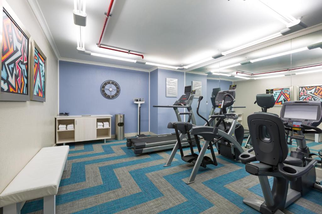 a gym with treadmills and cardio equipment in a room at Holiday Inn Express San Jose Costa Rica Airport by IHG in Alajuela City