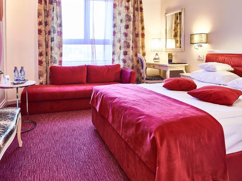 
Deluxe Double Room with Sofa
