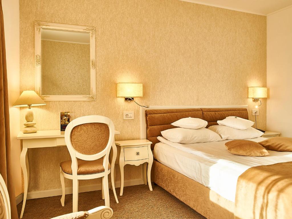 Continental Forum Tirgu Mures - Resim 3