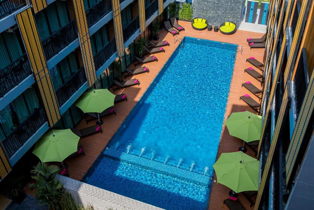 GLOW Ao Nang Krabi - Resim 20