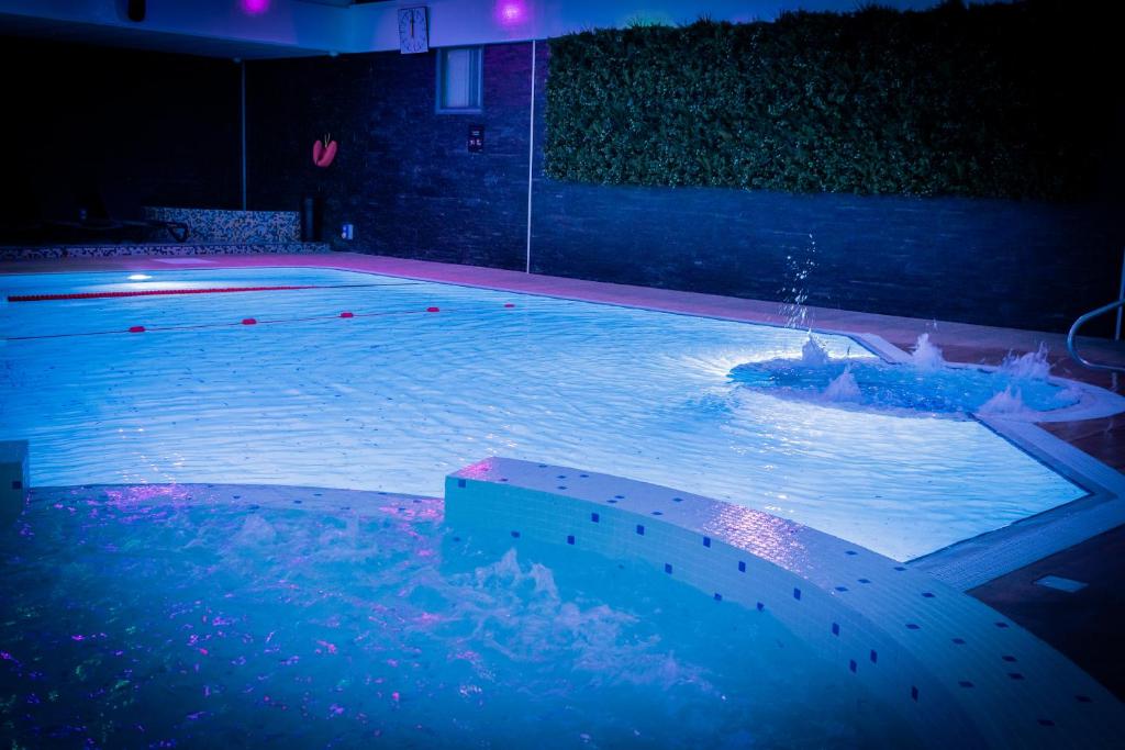 Village Hotel Cardiff - Resim 28