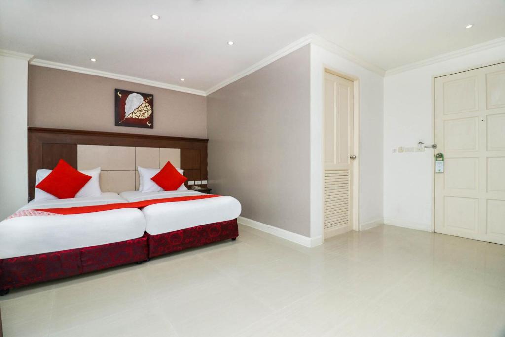 Natural Beach Hotel Pattaya - Superior Twin Room