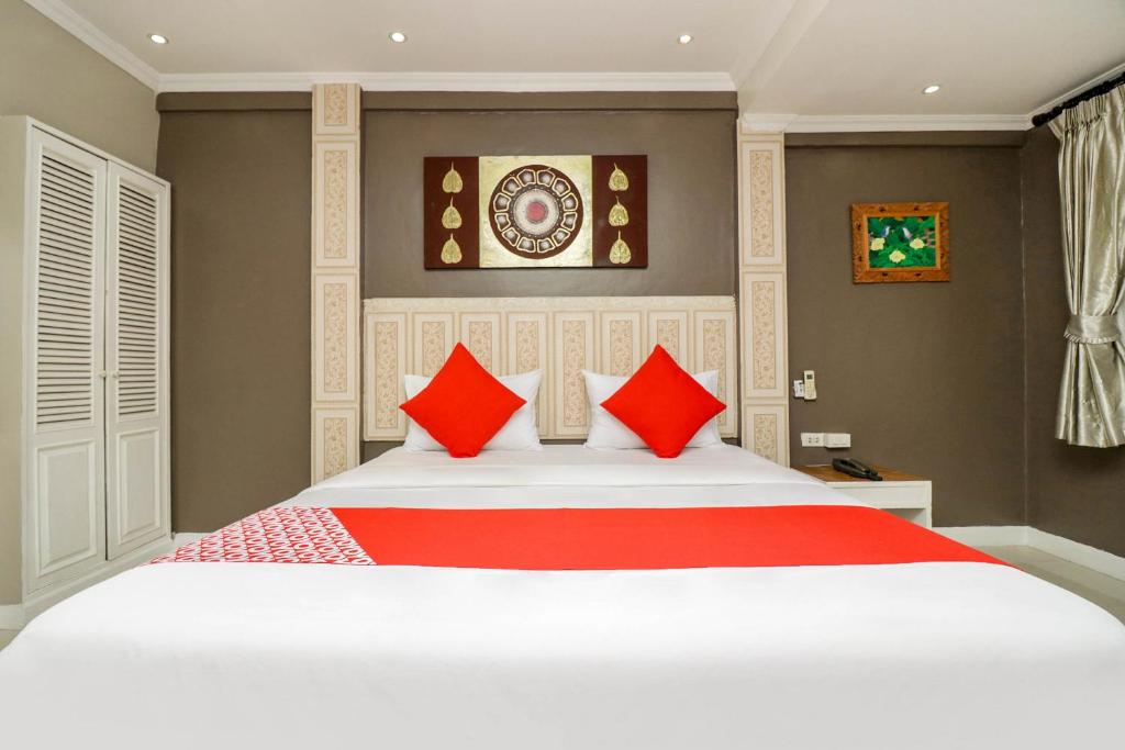 Natural Beach Hotel Pattaya - Resim 41