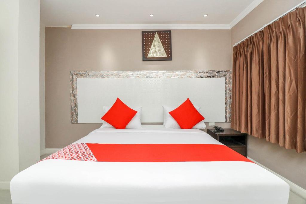 Natural Beach Hotel Pattaya - One-Bedroom Suite