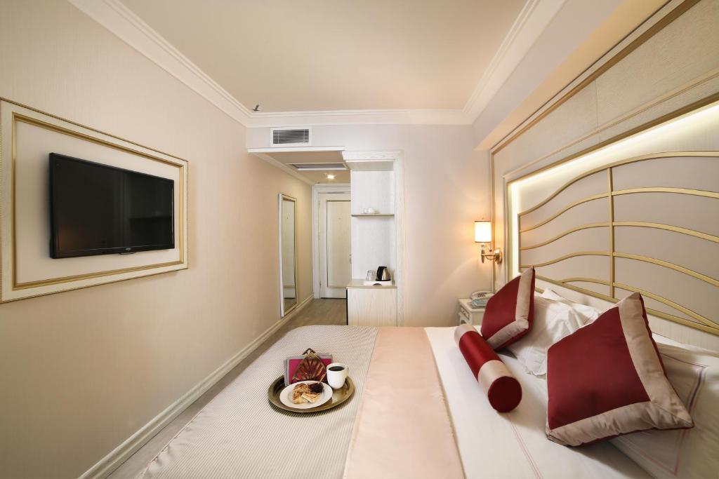 Halifaks Hotel - Deluxe Single Room