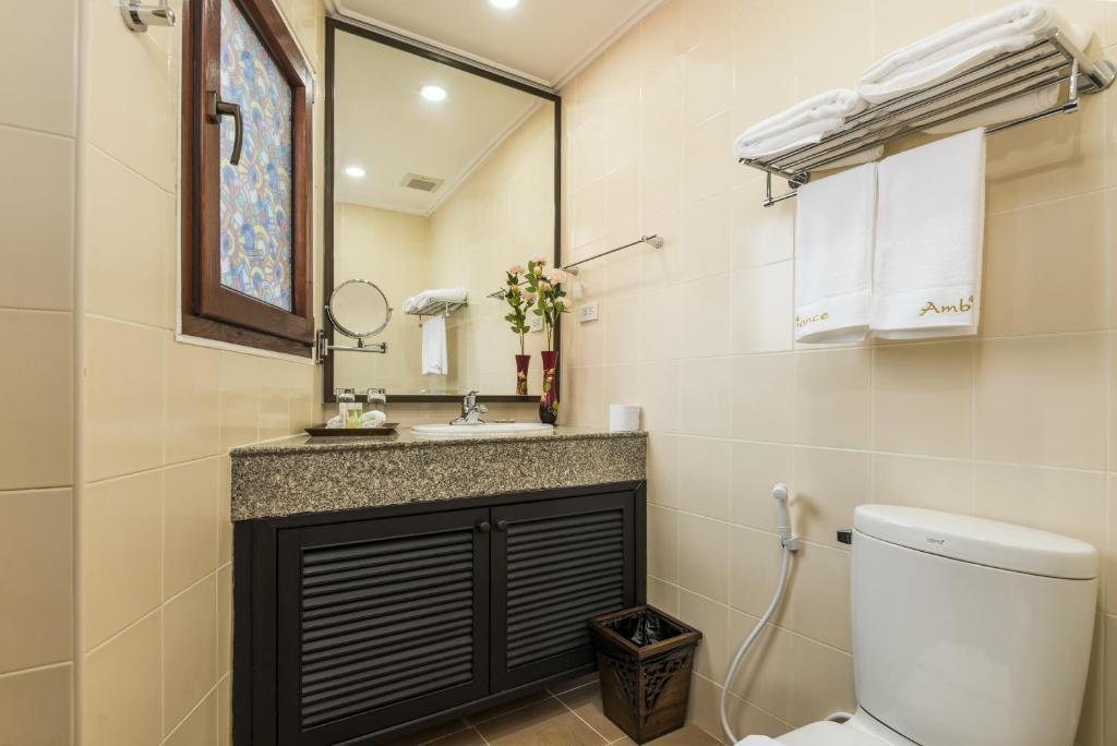 The Ambiance Hotel - Resim 15