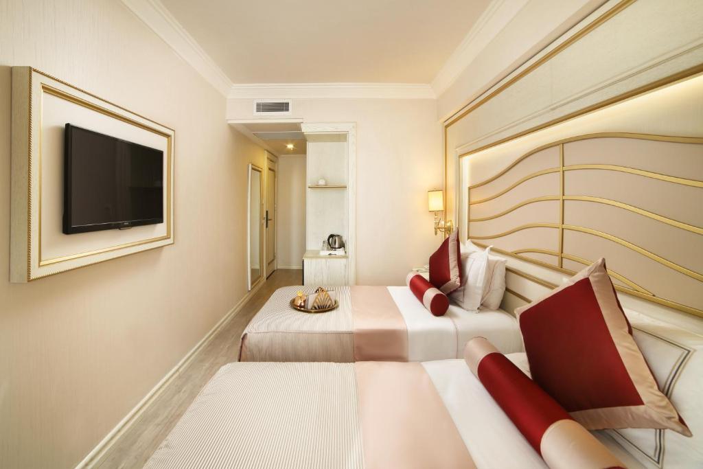 Halifaks Hotel - Deluxe Double Or Twin Room