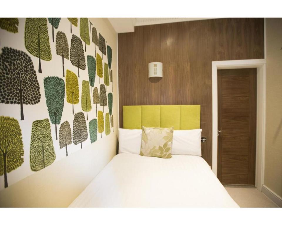 
Single Room (No Window)
