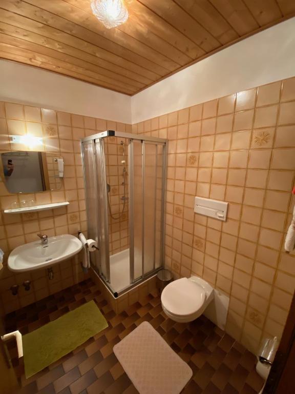 Koupelna v ubytování Gasthof Albergo Ressmair