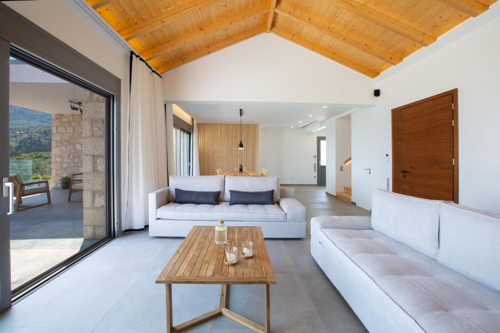Zdjęcie z galerii obiektu Rachi Sea View Blue Villa w mieście Katouna