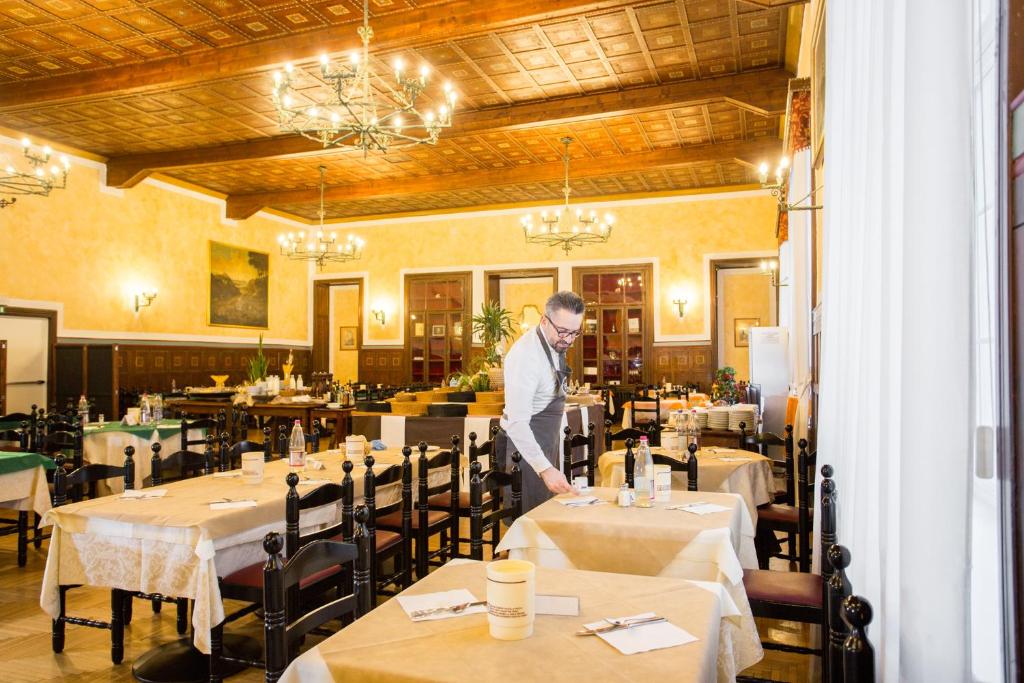 Restauracja lub miejsce do jedzenia w obiekcie TH San Martino - Majestic Dolomiti Hotel