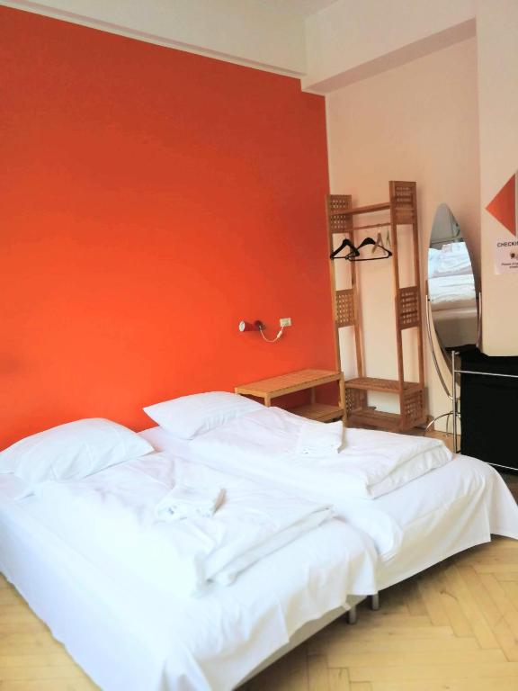 A bed or beds in a room at Sleep in Heaven