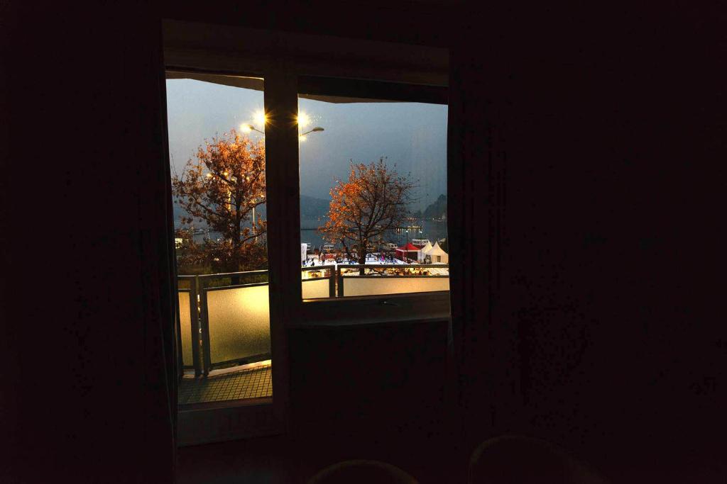 Como Lake Suites - 11