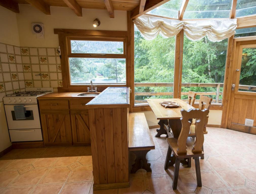 BOG Le Pommier - Cabañas con vista al lago y piscina climatizada - Family Bungalow