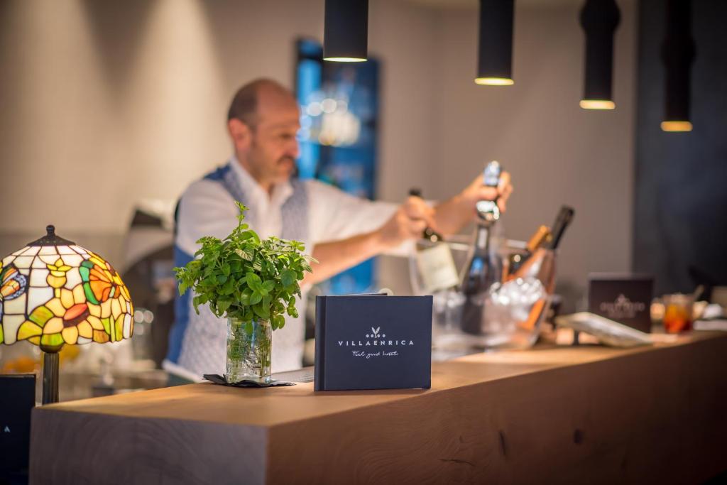 Nápoje v ubytovaní Hotel Villa Enrica