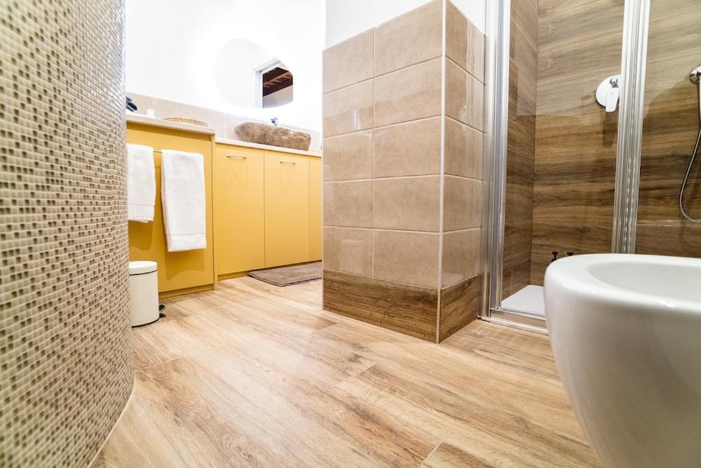 Carrara Deluxe Home - 6