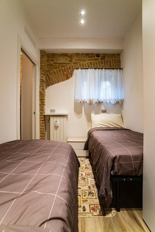 Carrara Deluxe Home - 18