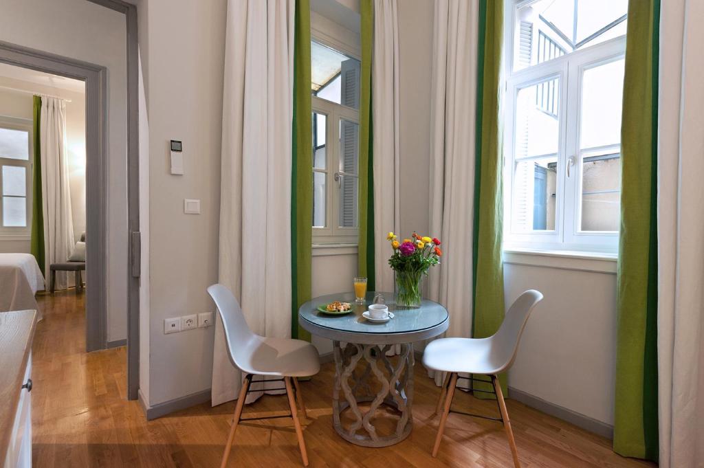 Acropolis TownHouseCo Suites - 16