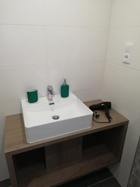 Fotografia z galérie ubytovania Luxury new cozy flat at Dob street nearby Gozsdu court v Budapešti