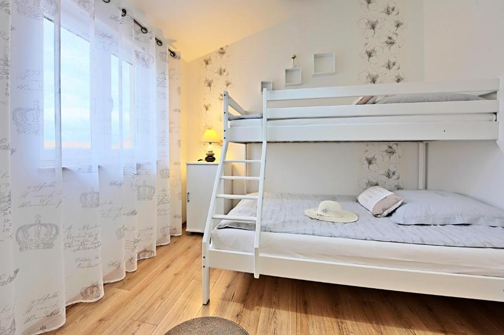 Postel nebo postele na pokoji v ubytování Casa Tara Three-Bedroom Holiday Home