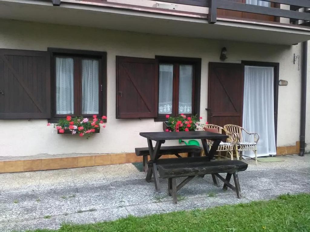 Budova, kde se prázdninový dům nachází
