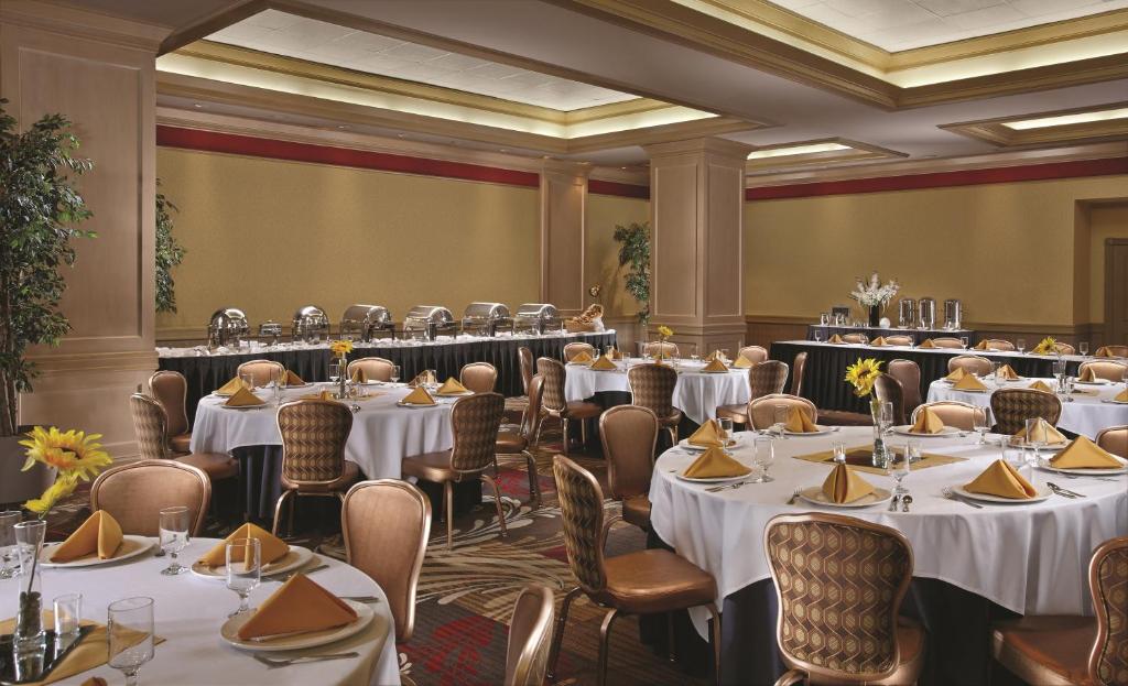 Ein Restaurant oder anderes Speiselokal in der Unterkunft Circus Circus Hotel, Casino &amp; Theme Park 
