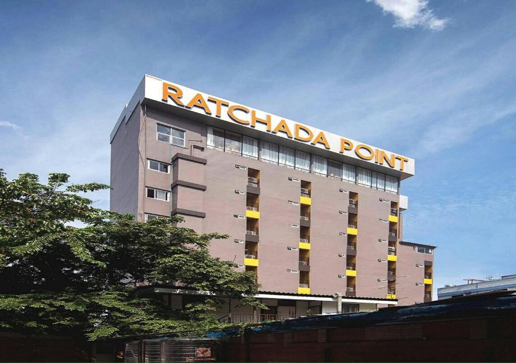 Ratchada Point Hotel - Resim 10