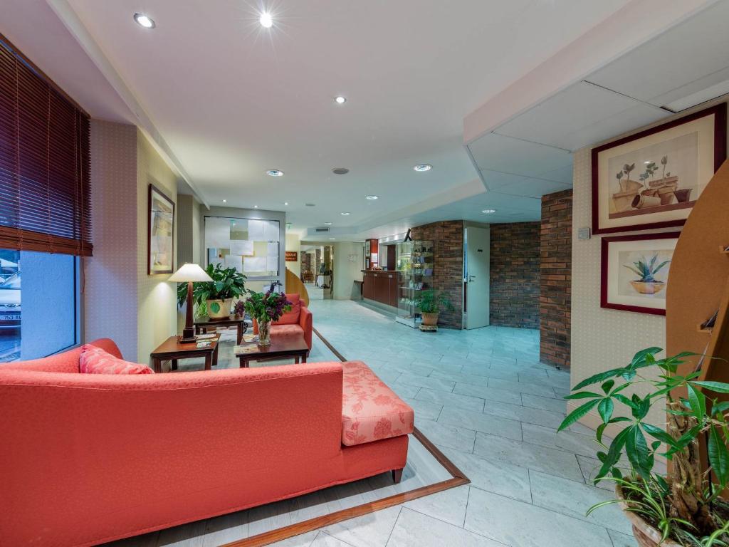 Posezení v ubytování Noemys Neris Montlucon - hotel restaurant