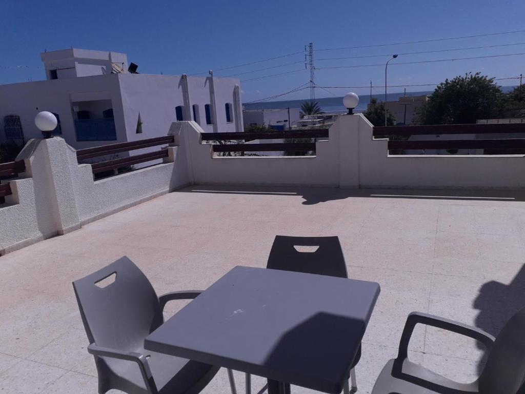 Chambre Hannon Résidence Chahrazad - Chambre Double De Luxe Avec Balcon Et Vue En Mer