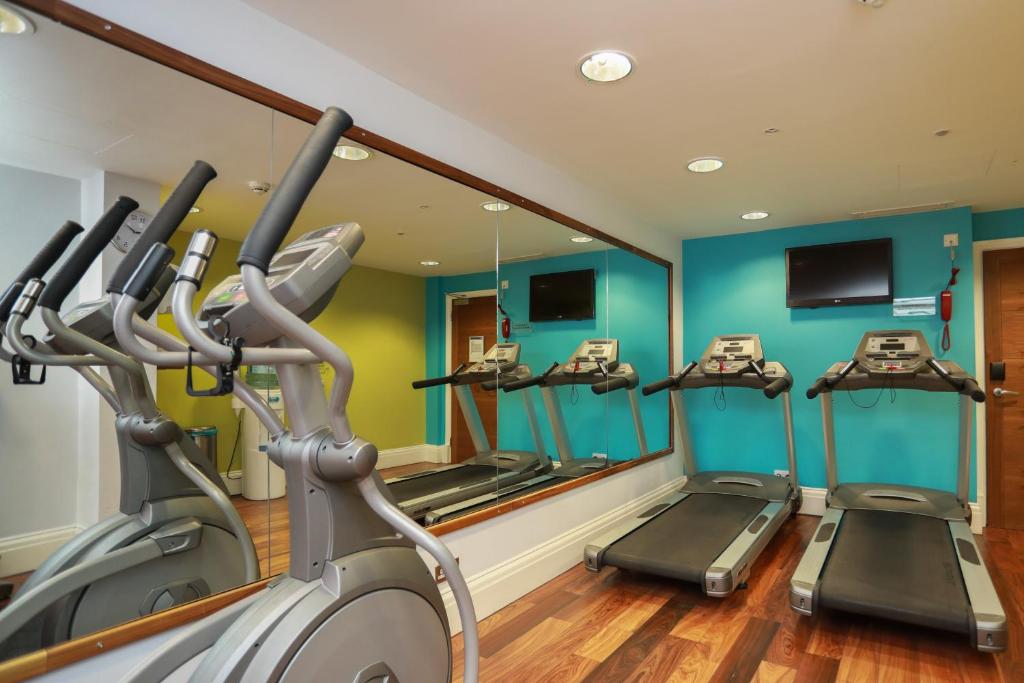 Fitness centrum a/nebo fitness zařízení v ubytování Hotel Indigo Edinburgh by IHG