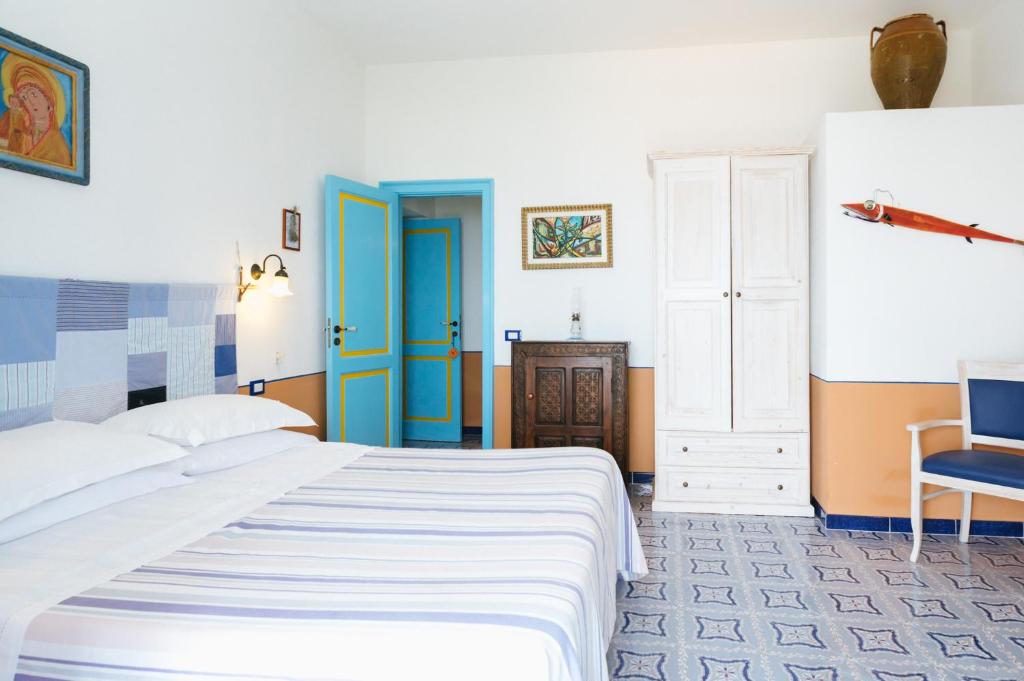 Hotel Mamma Santina - 海景高级双人或双床间 - 带阳台