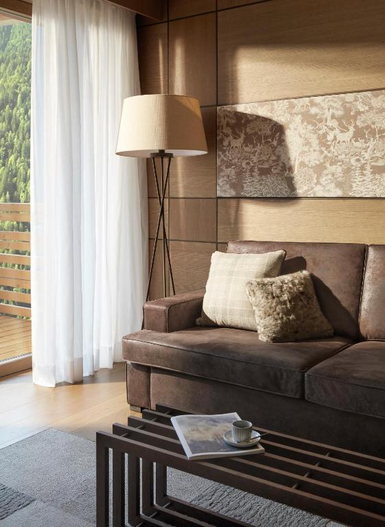 Posezení v ubytování Lefay Resort & SPA Dolomiti