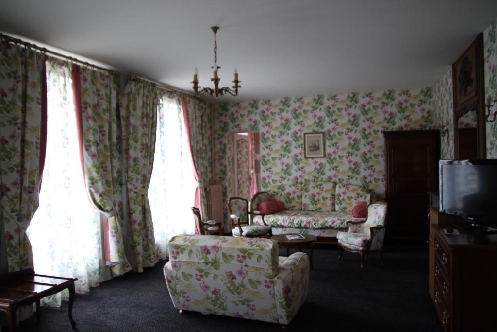 Château Des Bondons EI - Suite With Terrace