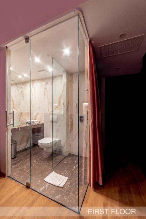 Center Ljubljana - Resim 14