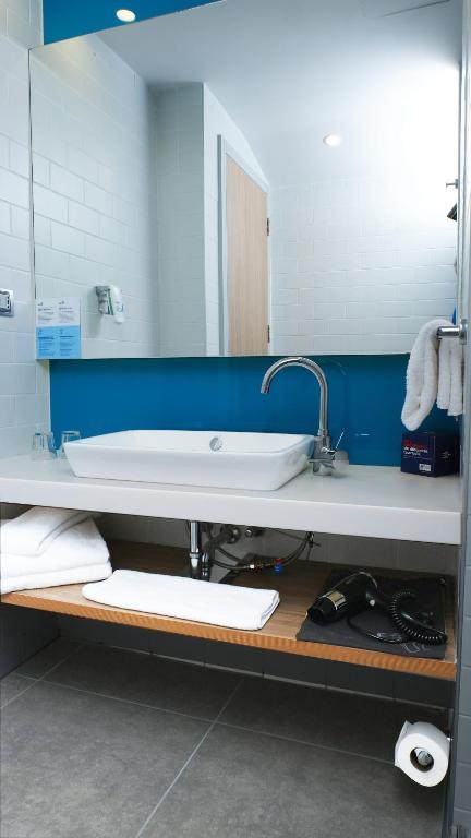 Holiday Inn Express - Istanbul - Atakoy Metro, an IHG Hotel