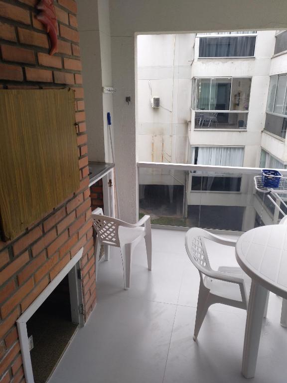  Meia Praia com 3 Quartos com Wifi e Ar - Beira Mar