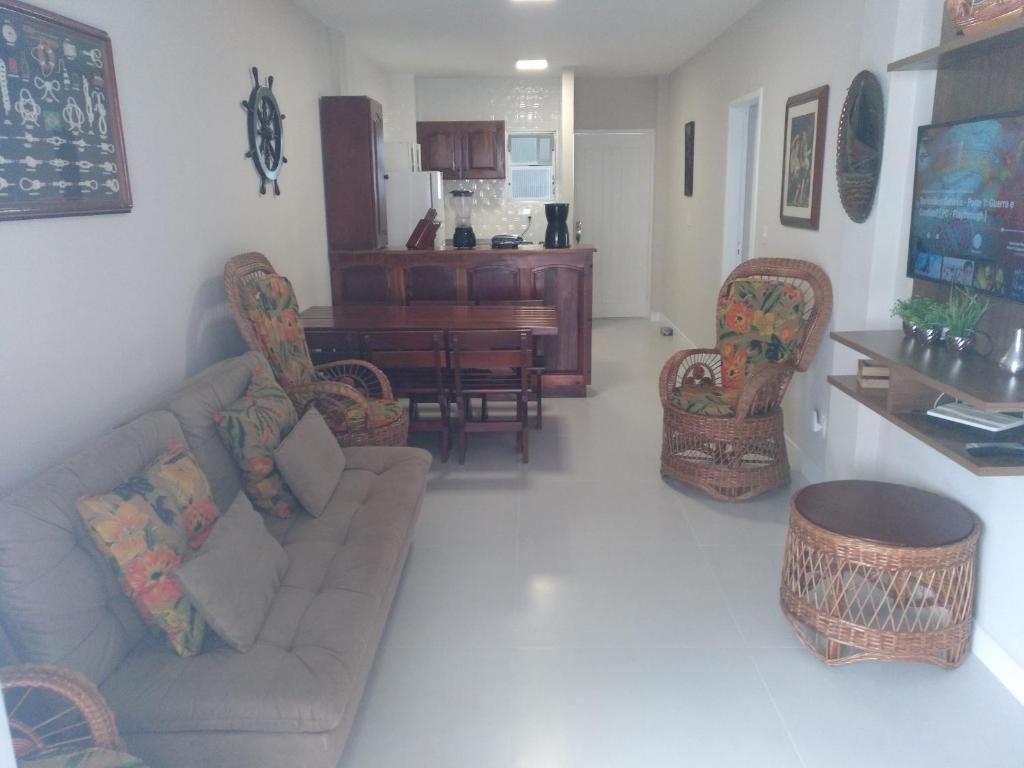  Meia Praia com 3 Quartos com Wifi e Ar - Beira Mar