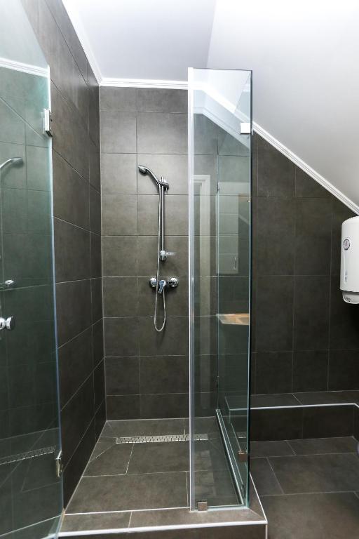 Kúpeľňa v ubytovaní GÁRDI APARTMAN