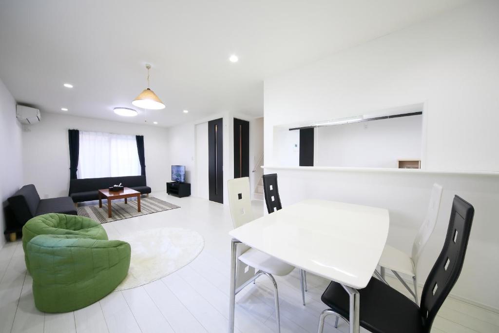 NEYAGAWA STATION HOUSE