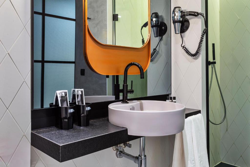 One Shot Tabakalera House - Resim 31