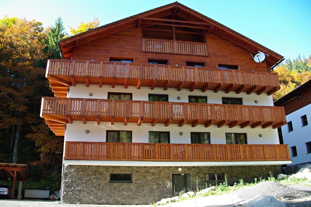 Budova, v ktorej sa apartmán nachádza