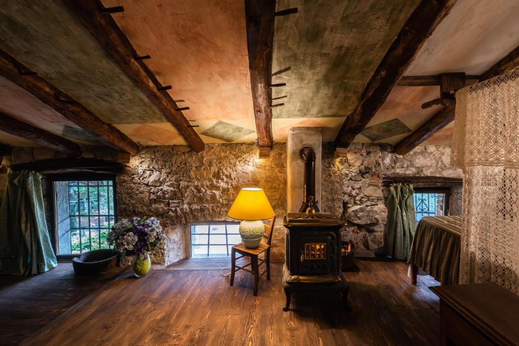 Posezení v ubytování TORRE DEL GRIFONE nel medioevo di Cividale del Friuli
