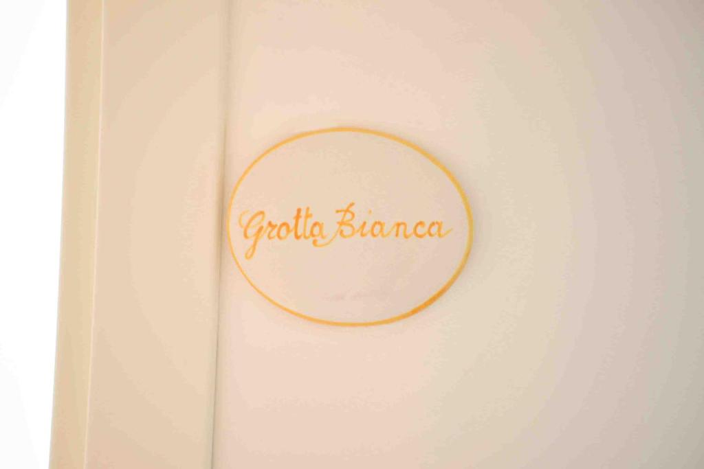 a sign on a wall that says gorilla blanca at Matteo's House B&b in Amalfi