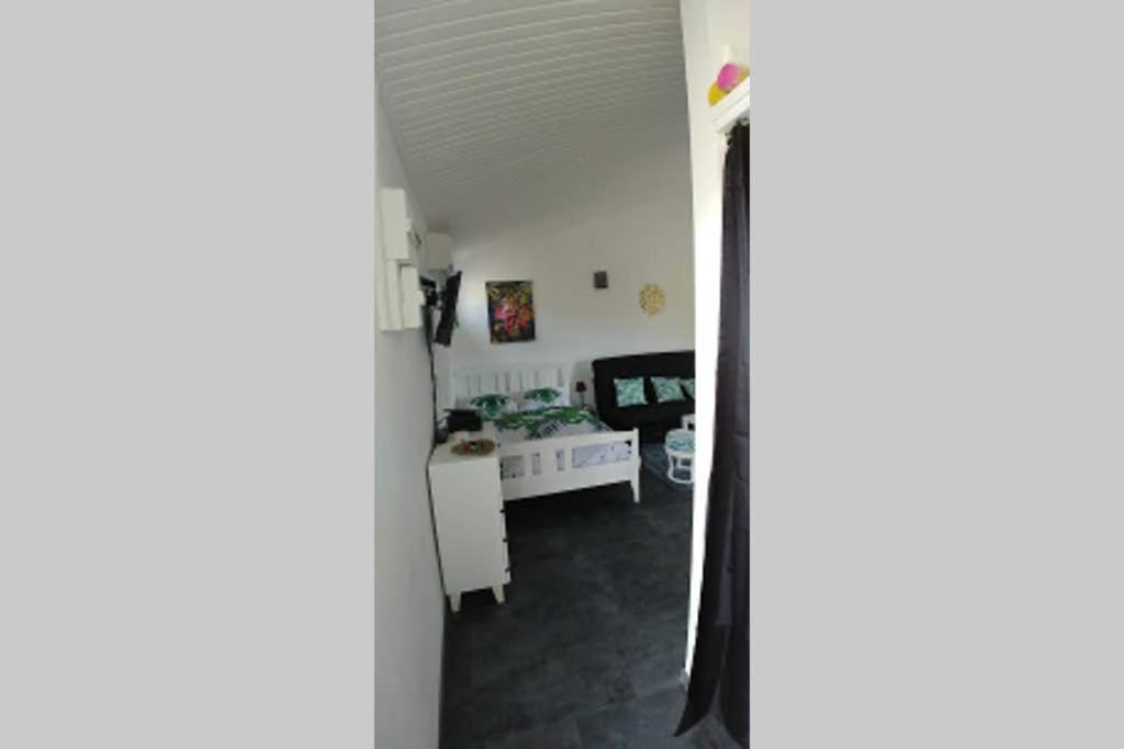 Fotografie z fotogalerie ubytování AnseMitan beach studio,Clim,wifi, 200mplage 3îlets v destinaci Les Trois-Îlets