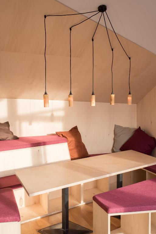 Posezení v ubytování Montagu Hostel