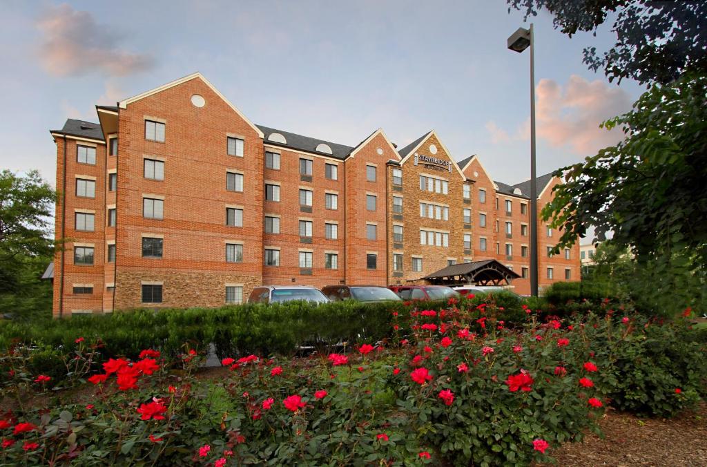 Staybridge Suites Tysons – McLean, an IHG Hotel