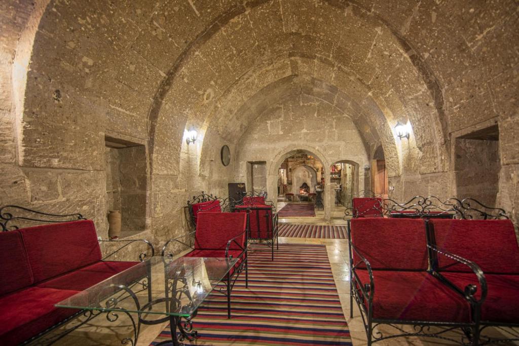 A seating area at Kapadokya Ihlara Konaklari & Caves