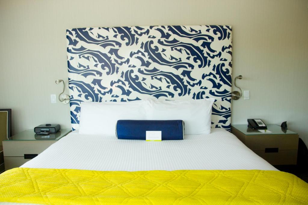 Hotel Breakwater South Beach - 高级国王房间