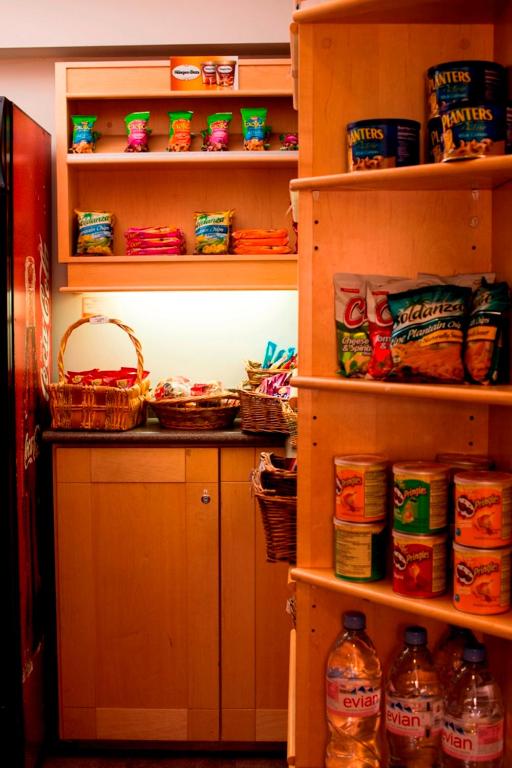 A cozinha ou kitchenette de Kapok Hotel